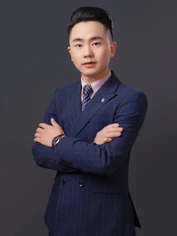 曾立辉 - 投资决策委员会成员